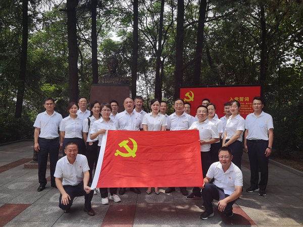 徽盐地产六安项目党支部开展红色教育运动